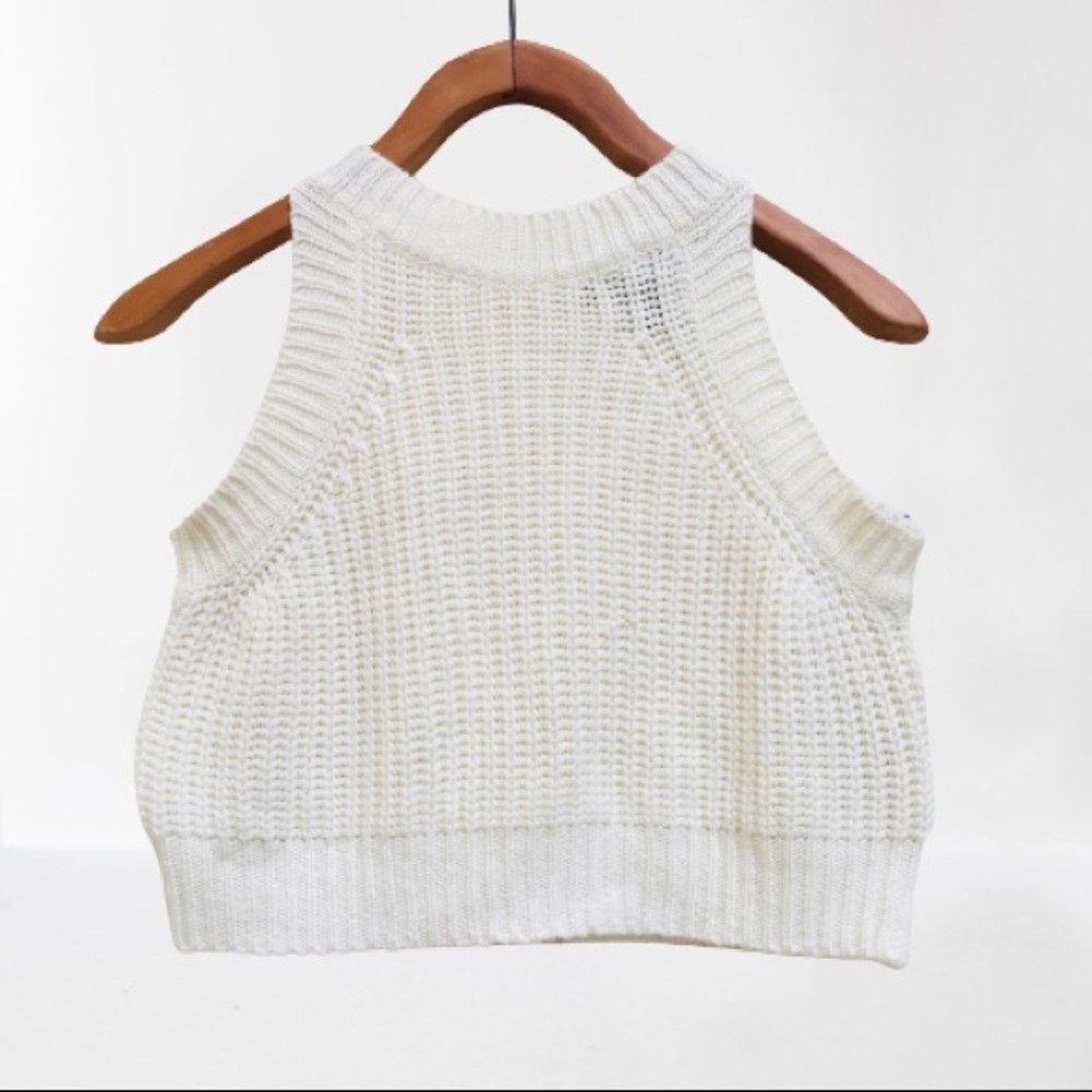 Knit High-Neck Cream Boho Crop Top Forever 21, Size Medium